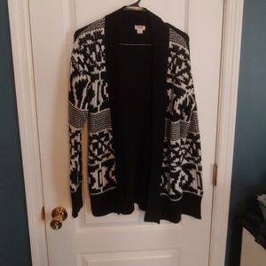 Mossimo knitted open front cardigan. Size Medium.